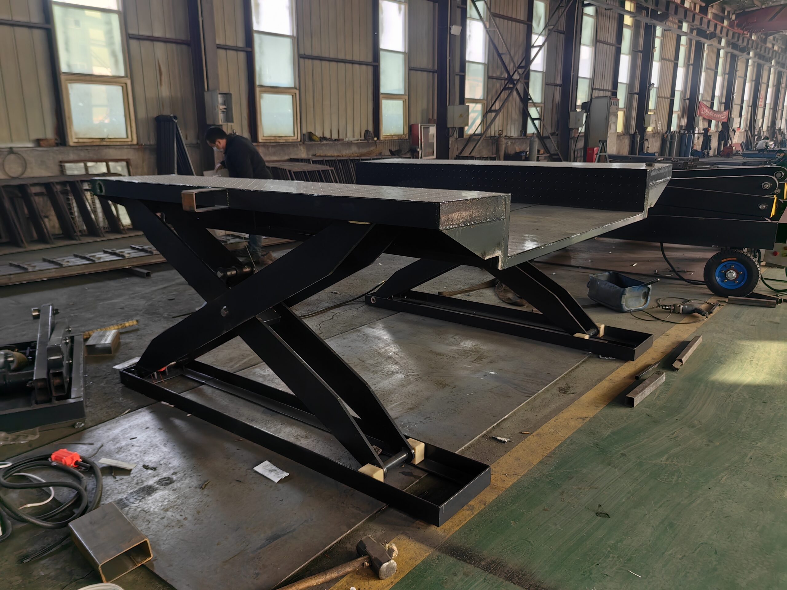 Mobile Scissors Lift Cart – Custom Solution for Flexible Material Handling - Image 4